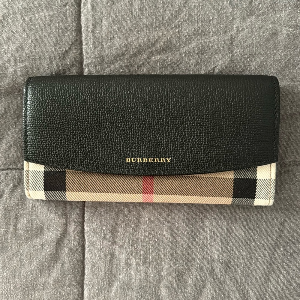 Burberry Wallet - *Like New*